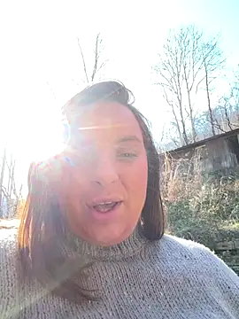 lairarose online show from 11-23-25, 07:13