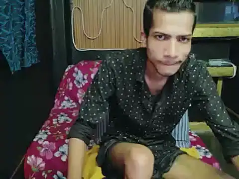 Snapshot of Alex_Suman25 chatting on 06-27-26, 03:07 Alex Suman25 online show from 06-27-26, 03:07