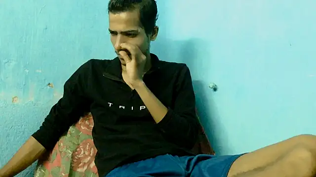 Snapshot of Alex_Suman25 chatting on 09-20-25, 06:35 Alex Suman25 online show from 09-20-25, 06:35