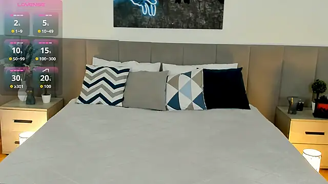 MiaBecky online show from 10-07-25, 05:19