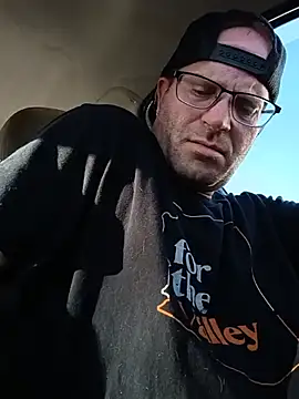 crazycam619 online show from 05-17-26, 12:43