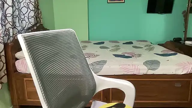 senorita78 online show from 03-20-25, 08:42