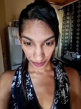 Snapshot of Silkylicious chatting on 11-11-25, 08:09 Silkylicious online show from 11-11-25, 08:09