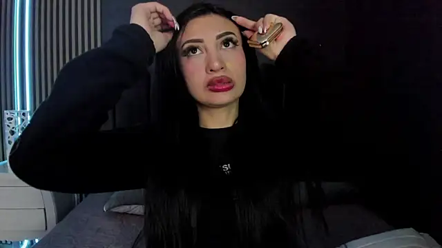 Nicolette ks  online show from 05-06-26, 05:55
