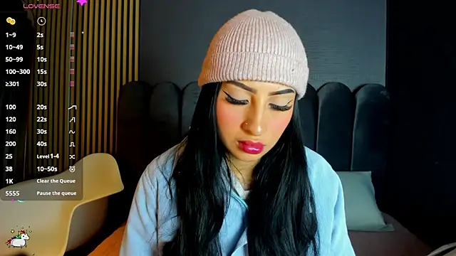 Snapshot of Nicolette_ks_ chatting on 02-11-26, 04:12 Nicolette ks online show from 02-11-26, 04:12