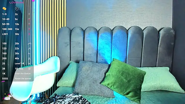 Nicolette ks  online show from 12-05-25, 03:49