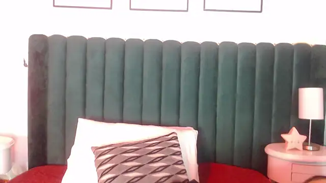 Nicolette ks  online show from 11-14-25, 04:05