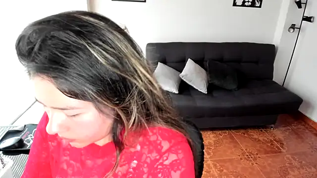 Snapshot of LinaBrowm chatting on 02-18-26, 07:10 LinaBrowm online show from 02-18-26, 07:10