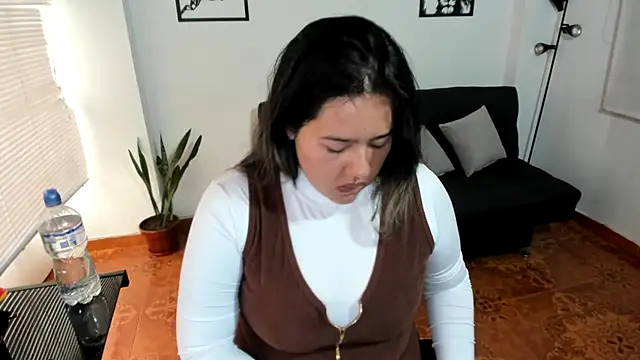 LinaBrowm online show from 04-10-26, 07:10