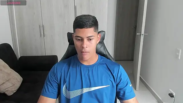 Iamdylan777 online show from 10-01-25, 02:10