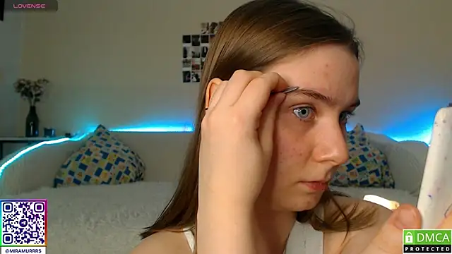 Snapshot of MurrrWorren chatting on 02-14-25, 11:42 MurrrWorren online show from 02-14-25, 11:42