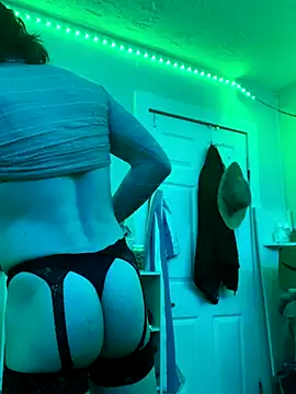 sum1betterthanmost online show from 11-22-25, 09:52