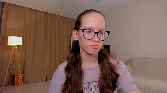 BettyBrowni online show from 09-30-25, 04:13