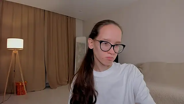 BettyBrowni online show from 09-28-25, 04:03