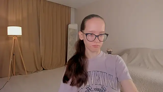 BettyBrowni online show from 10-24-25, 04:28