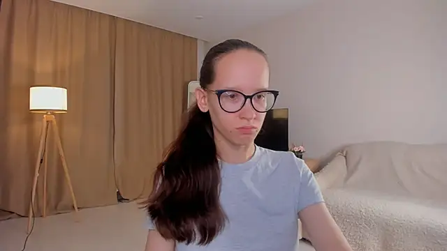 BettyBrowni online show from 10-15-25, 04:04