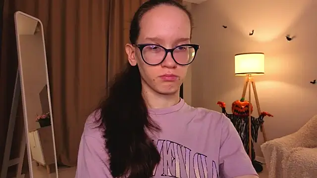 BettyBrowni online show from 11-29-25, 04:07