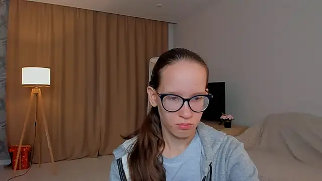 BettyBrowni online show from 09-10-25, 04:06