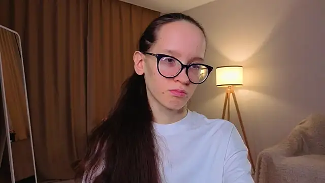 BettyBrowni online show from 01-11-26, 04:03