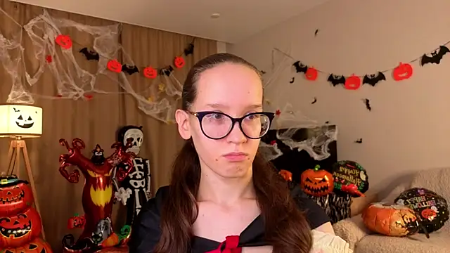 BettyBrowni online show from 11-01-25, 04:12