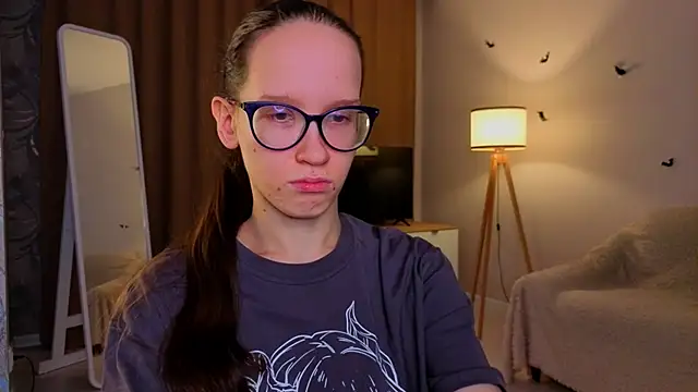 BettyBrowni online show from 11-28-25, 04:07