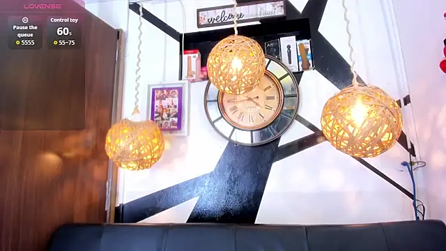 victoria aleia  online show from 09-26-25, 09:43