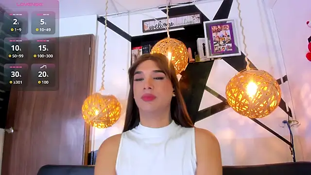 victoria aleia  online show from 10-19-25, 09:50