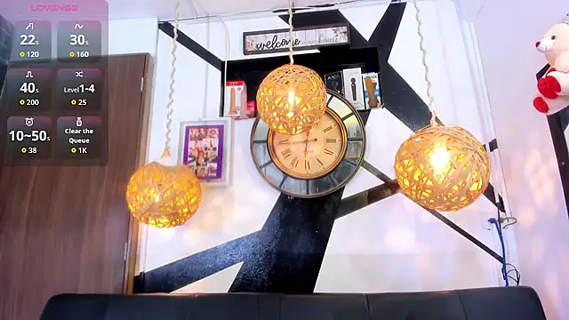 victoria aleia  online show from 09-24-25, 11:43