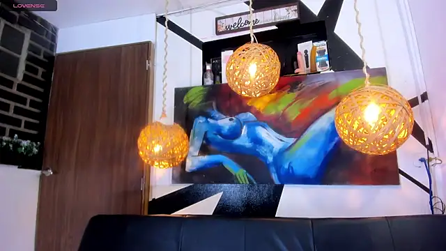 victoria aleia  online show from 11-20-25, 09:15