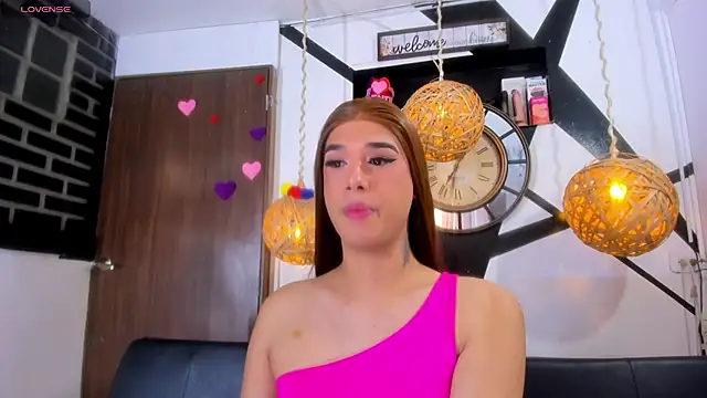 Snapshot of victoria_aleia_ chatting on 06-24-26, 10:18 victoria aleia online show from 06-24-26, 10:18