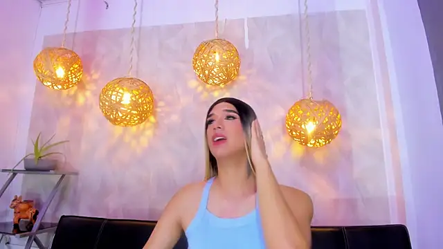 victoria aleia  online show from 03-17-25, 11:57