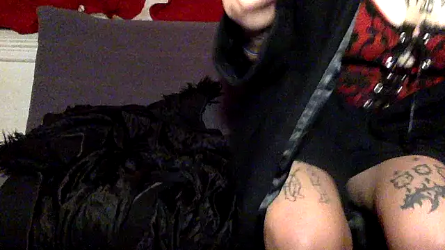 s4die x online show from 05-31-26, 01:11