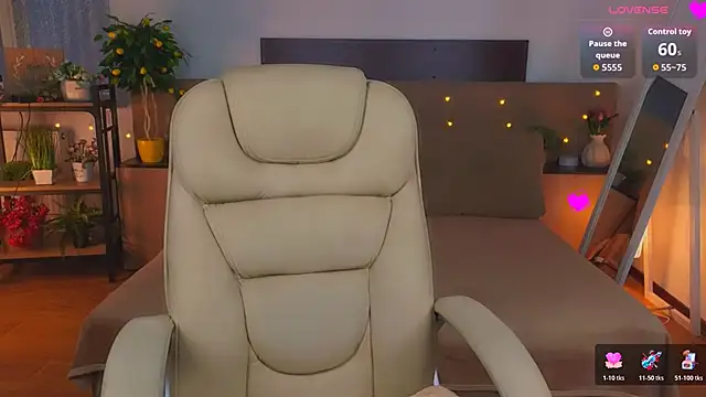 Viola  Shy online show from 05-27-26, 01:57