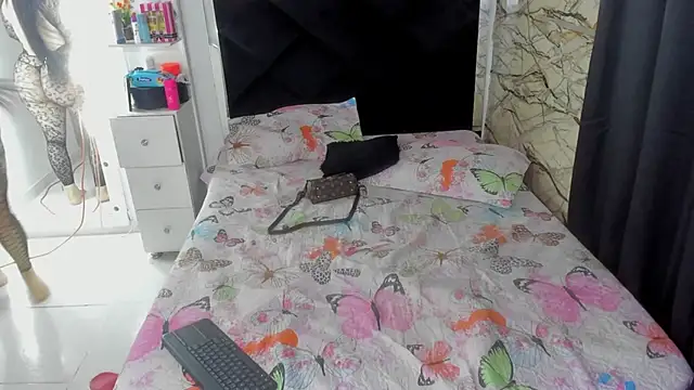 Antonellanospik  online show from 12-27-24, 03:31