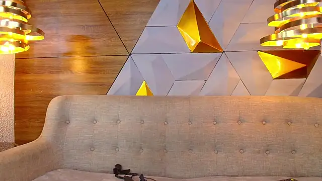 Snapshot of sarah_banks1 chatting on 02-28-25, 07:03 sarah banks1 online show from 02-28-25, 07:03