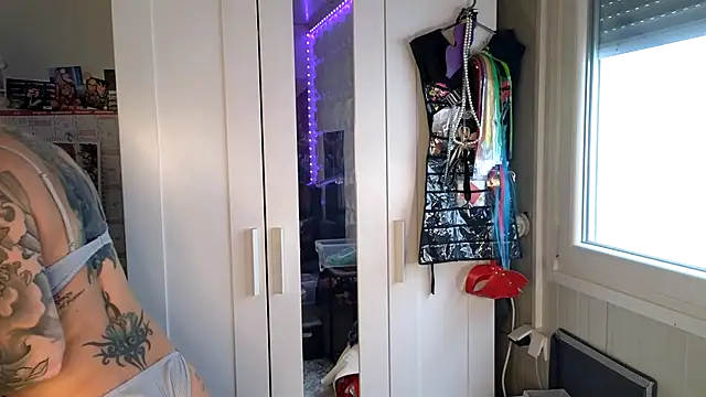 Tatjana Sue online show from 02-23-26, 11:00