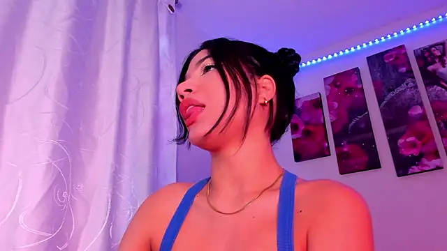 Alissarhys26 online show from 02-11-25, 09:25