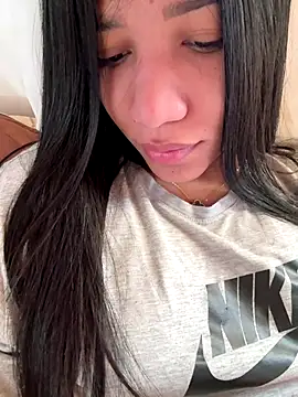 Alissarhys26 online show from 12-18-25, 02:32