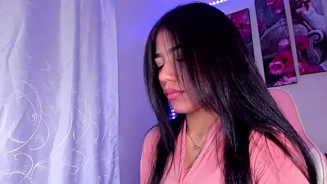 Alissarhys26 online show from 12-04-24, 01:25