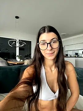 Wildberry  online show from 11-12-25, 09:13