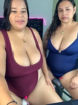 twocurvylatins online show from 05-24-26, 09:42