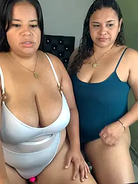 twocurvylatins online show from 06-02-26, 10:15