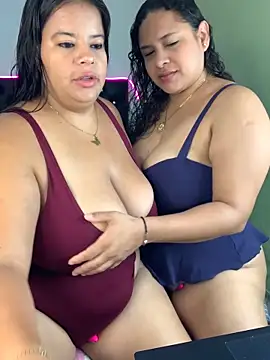 twocurvylatins online show from 05-15-26, 09:40