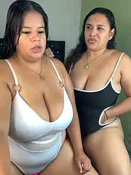twocurvylatins online show from 06-19-26, 11:49
