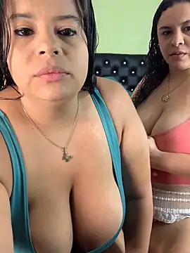 twocurvylatins online show from 11-23-25, 10:31