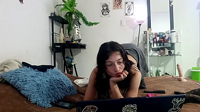 BrisaJones online show from 06-24-26, 07:22