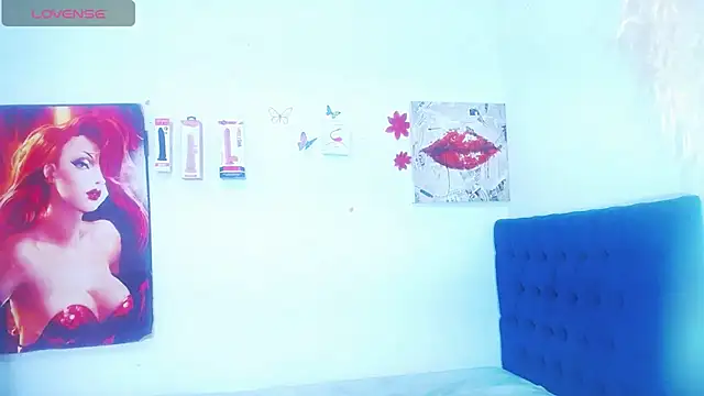 Snapshot of Charlotte_mh chatting on 05-15-26, 11:03 Charlotte mh online show from 05-15-26, 11:03