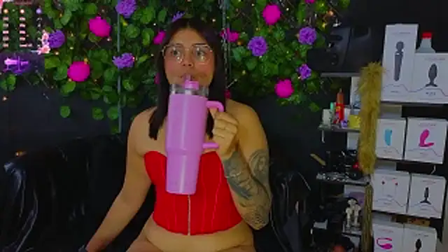 Sweett Mollyy online show from 05-05-26, 04:10