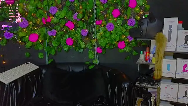 Sweett Mollyy online show from 05-20-26, 11:24