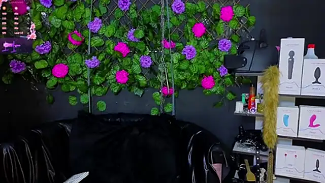 Sweett Mollyy online show from 04-22-26, 11:22